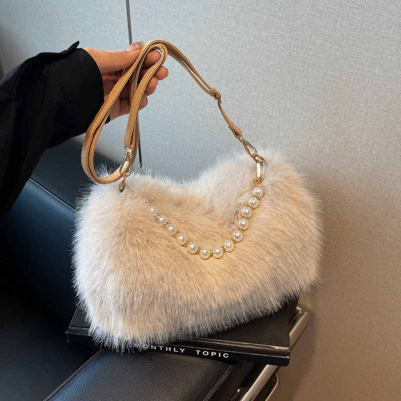 The Étoile Pearl-Chain Plush Crossbody – Luxury Faux Fur Winter Statement Bag Feminé Luxé