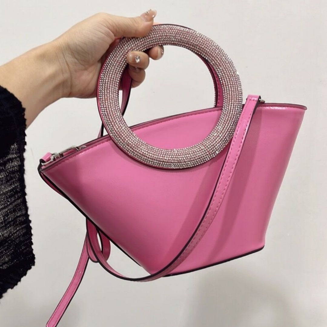 Head-Turning Chic: The "Radiant Rosa" Bucket Bag Feminé Luxé