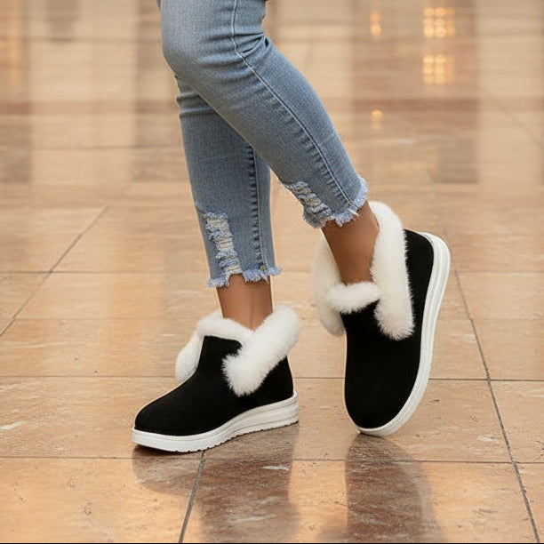 Enchanting Comfort: Faux Fur Trim Ankle Boots Feminé Luxé