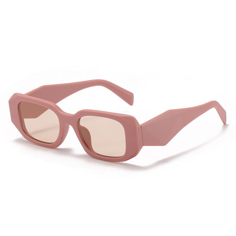 The "Grande Dame" Collection: Classic Oversized Frame Sunglasses - Luxe UV400 Vision Feminé Luxé