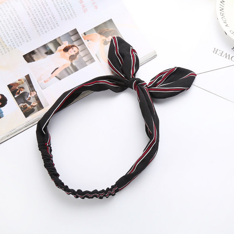 The Parisian Bow Headband: Chic Fabric Knot & Bunny Ear Tie - Designer Print Hair Accessory for Effortless French Style Feminé Luxé