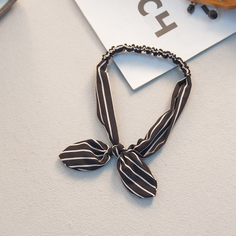 The Parisian Bow Headband: Chic Fabric Knot & Bunny Ear Tie - Designer Print Hair Accessory for Effortless French Style Feminé Luxé