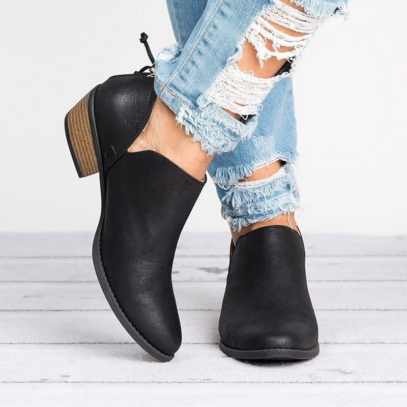 The 'Heritage' Retro High-Heel Ankle Boot Feminé Luxé