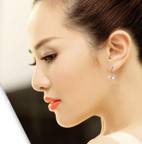 18K Gold Plated Simple Pearl Drop Earrings Feminé Luxé