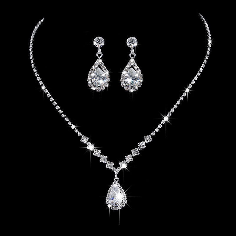 Couture Full Rhinestone Teardrop Set: Diamond-Look Necklace & Drop Earrings for Ultimate Bridal Radiance Feminé Luxé