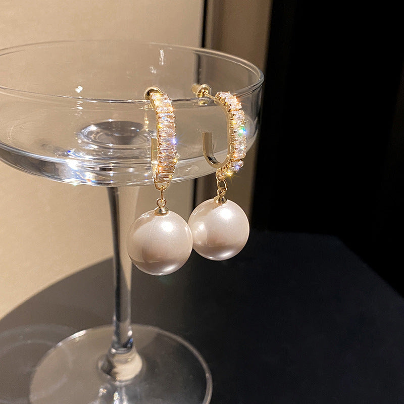 Feminé Luxé Exclusive Sparkle & Drop: Real Gold-Plated Crystal Hoop Pearl Earrings Feminé Luxé