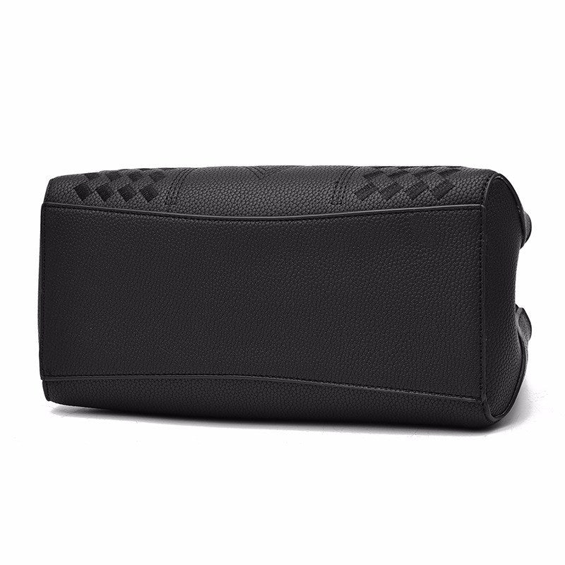 The Obsidian Quilt Luxé Tote – Convertible PU Leather Designer Shoulder & Handbag Feminé Luxé