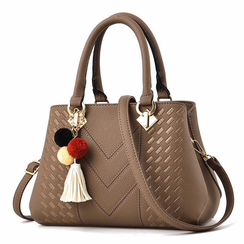 The Obsidian Quilt Luxé Tote – Convertible PU Leather Designer Shoulder & Handbag Feminé Luxé