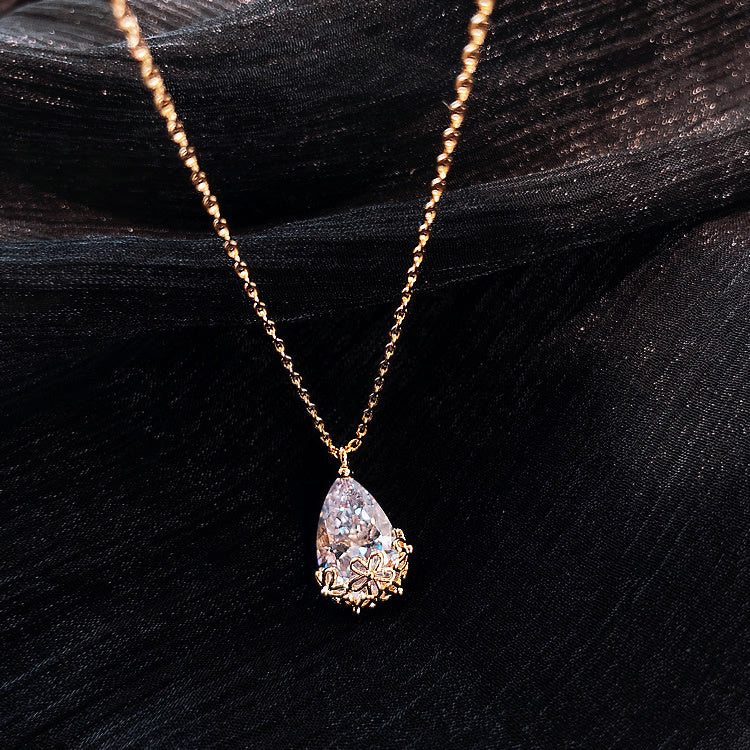 Regal Teardrop Crystal Clavicle Necklace - Adjustable Fine Plated Jewelry Gift Feminé Luxé