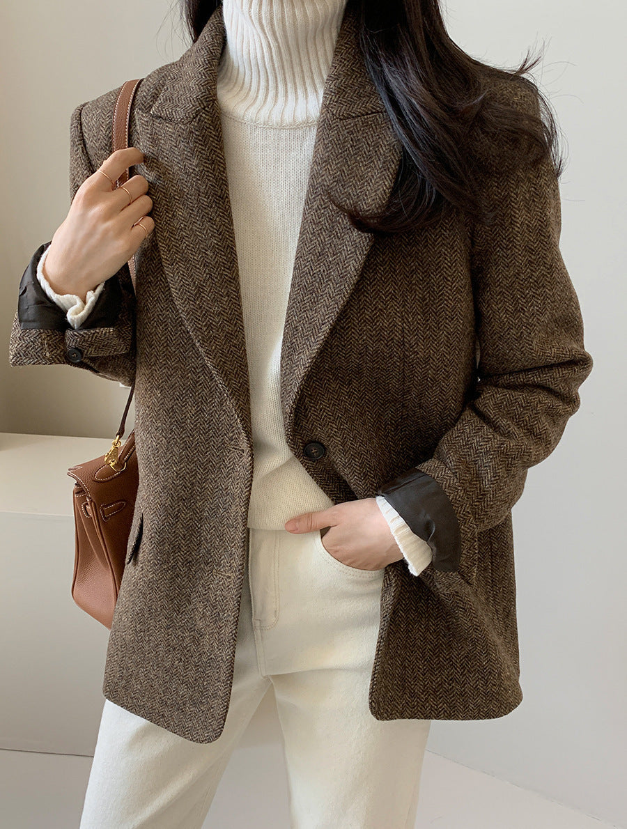 The Heritage Wool Blend Signature Blazer – Timeless Brown Feminé Luxé