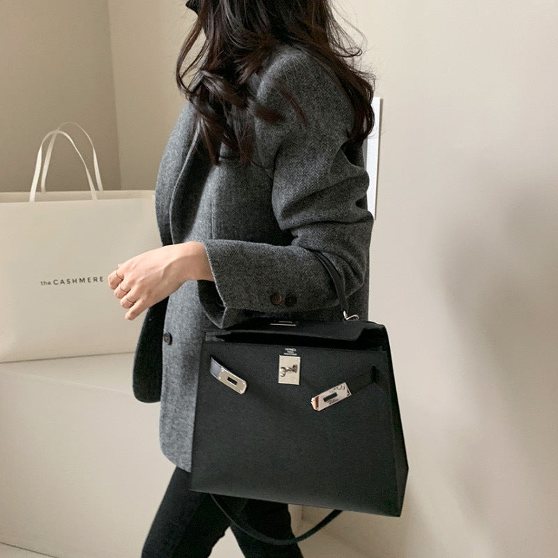 The Heritage Wool Blend Signature Blazer – Timeless Brown Feminé Luxé