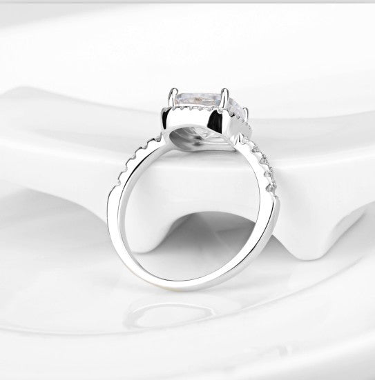 925 Sterling Silver Square Diamond Ring Feminé Luxé