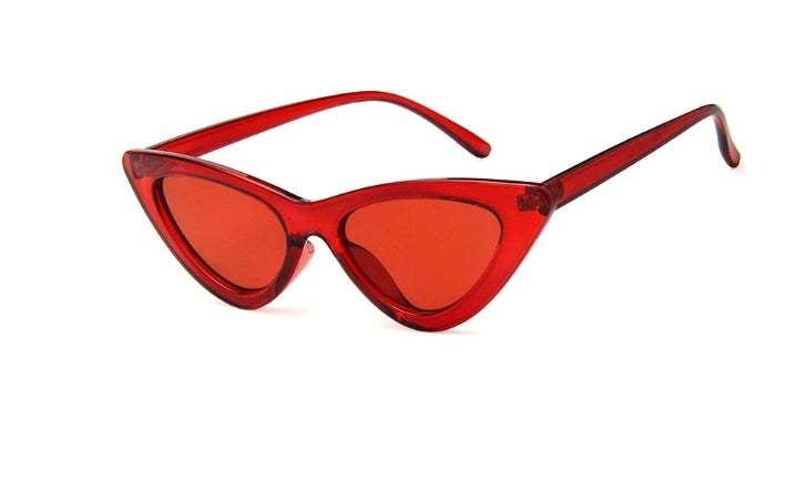 Feminé Luxé Exclusive Vixen '90s Edge: High-Definition Retro Triangle Cat-Eye Sunglasses (UV400 & Anti-Reflective) Feminé Luxé