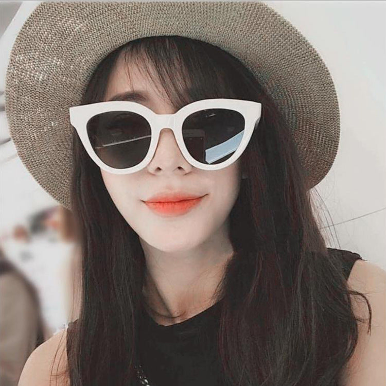 Riviera Chic: Oversized Vintage Square Sunglasses (Statement Acetate Look Frame) Feminé Luxé