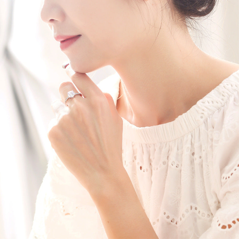 The Timeless Solitaire Promise Ring Feminé Luxé