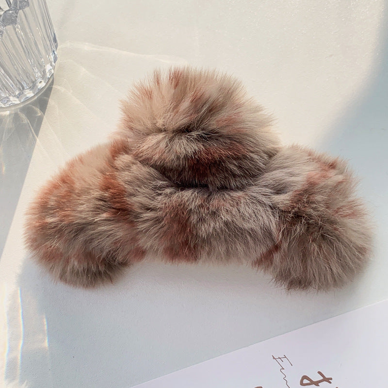 The Cloud Comfort Claw: Luxe Faux Rex Rabbit Fur Hair Grip - Oversized Plush Statement Clip for Winter Elegance Feminé Luxé