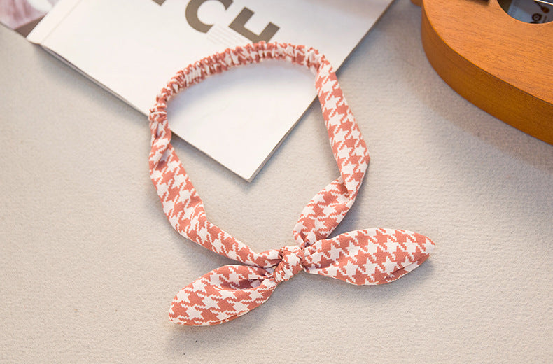 The Parisian Bow Headband: Chic Fabric Knot & Bunny Ear Tie - Designer Print Hair Accessory for Effortless French Style Feminé Luxé