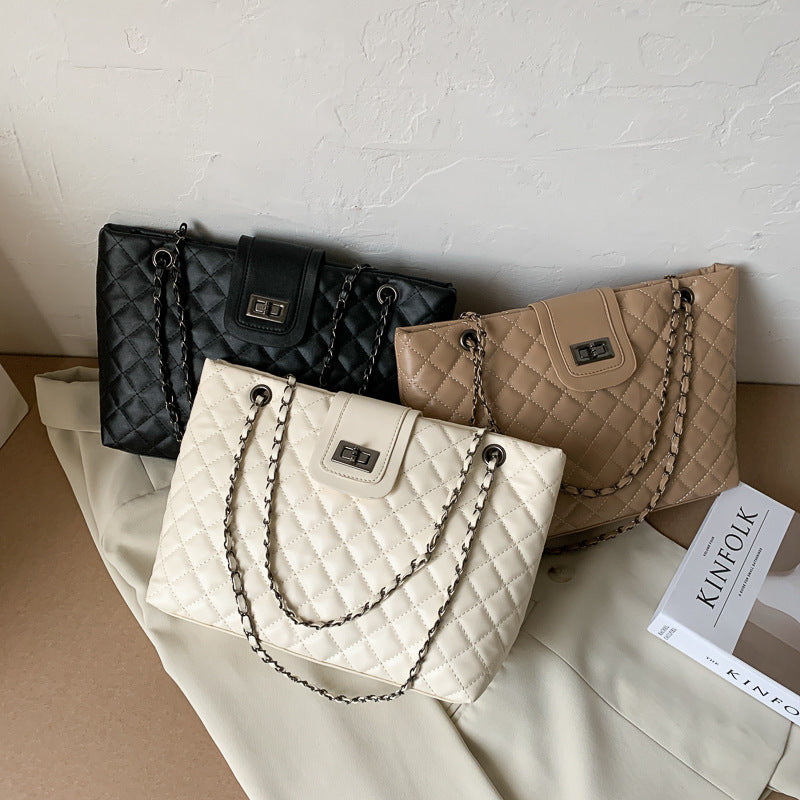 Luxury Rhombus Quilted Chain Tote – Large Capacity Fashion Shoulder Bag Feminé Luxé