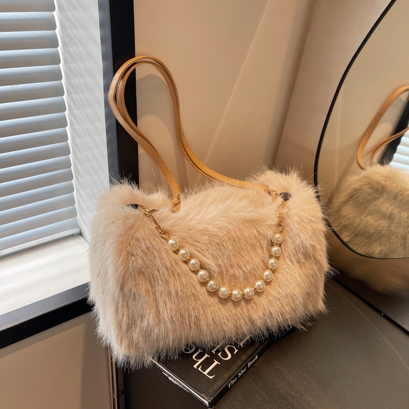 The Étoile Pearl-Chain Plush Crossbody – Luxury Faux Fur Winter Statement Bag Feminé Luxé