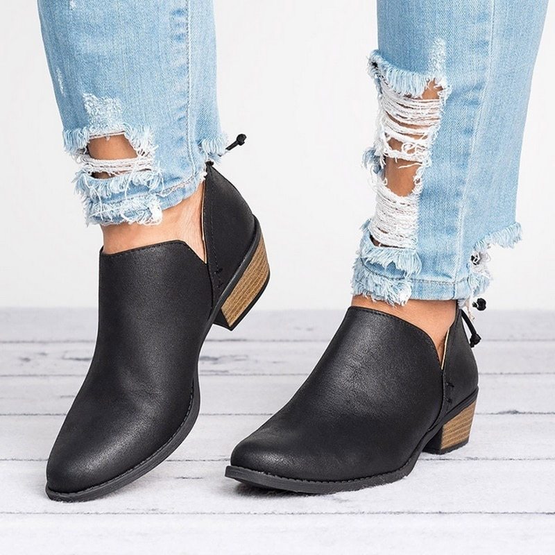 The 'Heritage' Retro High-Heel Ankle Boot Feminé Luxé