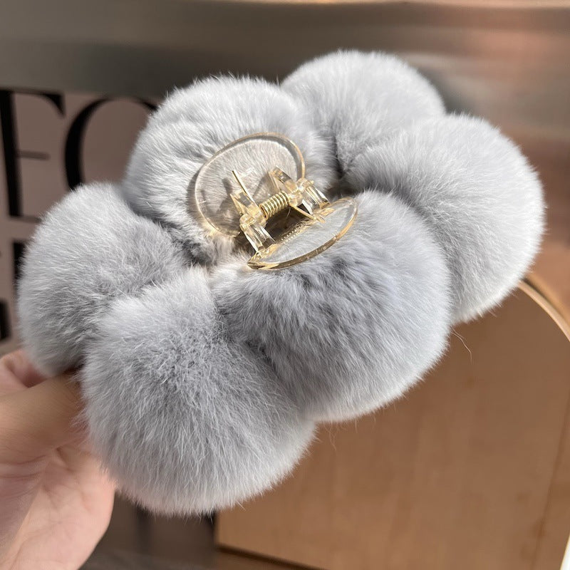 The Cloud Comfort Claw: Luxe Faux Rex Rabbit Fur Hair Grip - Oversized Plush Statement Clip for Winter Elegance Feminé Luxé