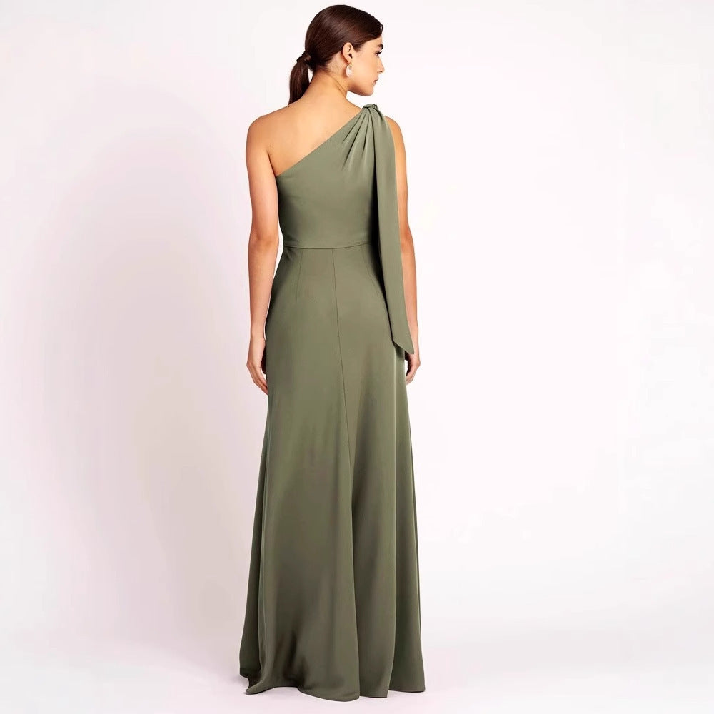 Elegant Bridesmaid Maxi Dress – Sleeveless Satin Flowing Gown Feminé Luxé
