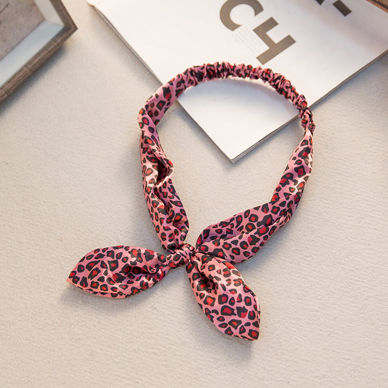 The Parisian Bow Headband: Chic Fabric Knot & Bunny Ear Tie - Designer Print Hair Accessory for Effortless French Style Feminé Luxé