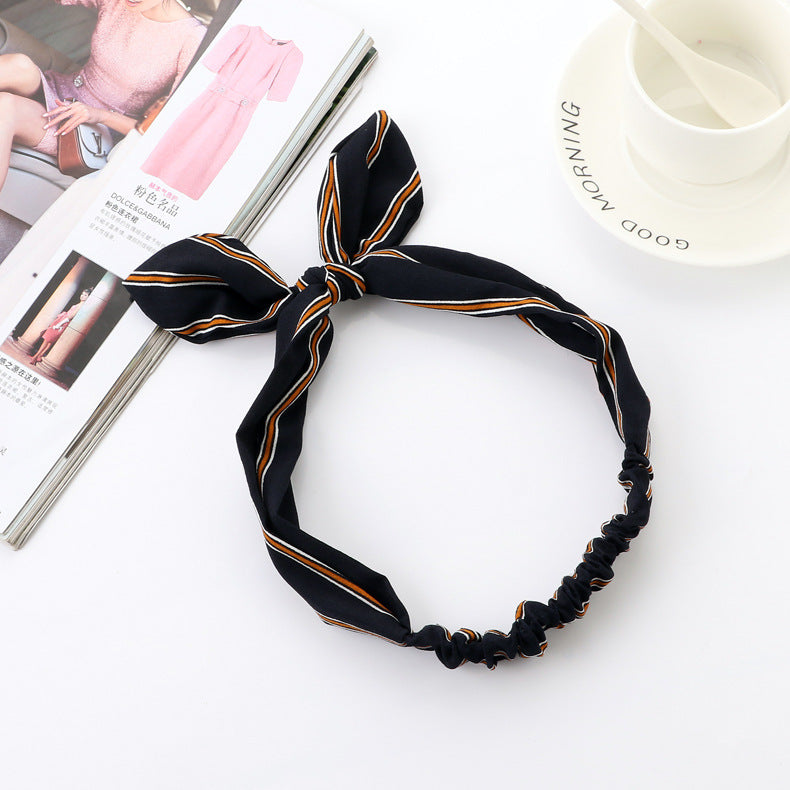 The Parisian Bow Headband: Chic Fabric Knot & Bunny Ear Tie - Designer Print Hair Accessory for Effortless French Style Feminé Luxé