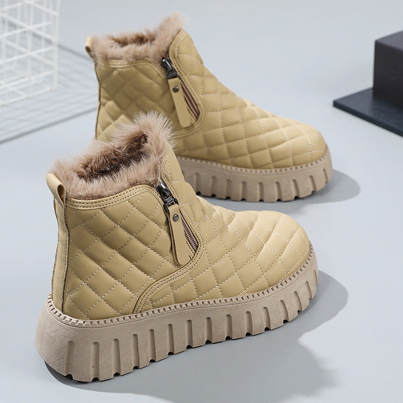 The 'Alpine Retreat' Quilted Platform Snow Boots Feminé Luxé