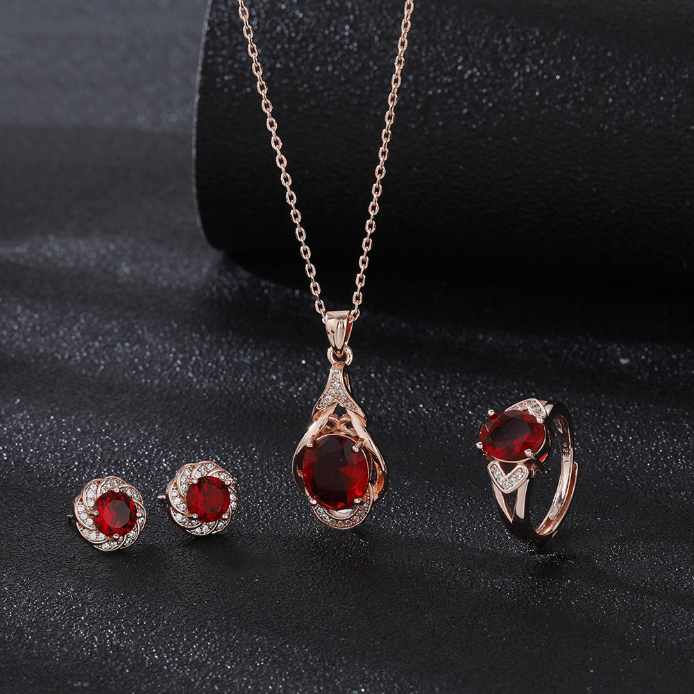 Ruby Red Turmaline Gemstone Trio Set | Necklace, Ring & Earrings – Gold Look Feminé Luxé