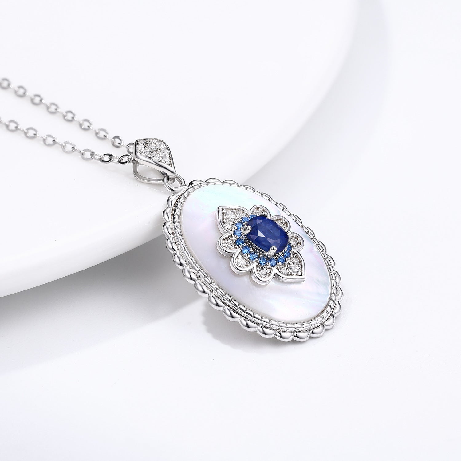 The Royal Bloom Diamond Pendant Feminé Luxé