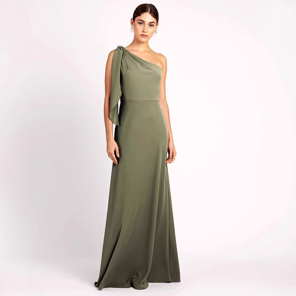 Elegant Bridesmaid Maxi Dress – Sleeveless Satin Flowing Gown Feminé Luxé