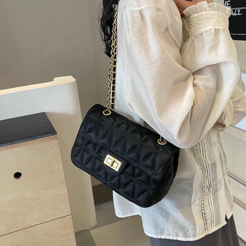 The Versailles Rhombus Chain Bag – Luxury Quilted Flap Shoulder & Crossbody Feminé Luxé