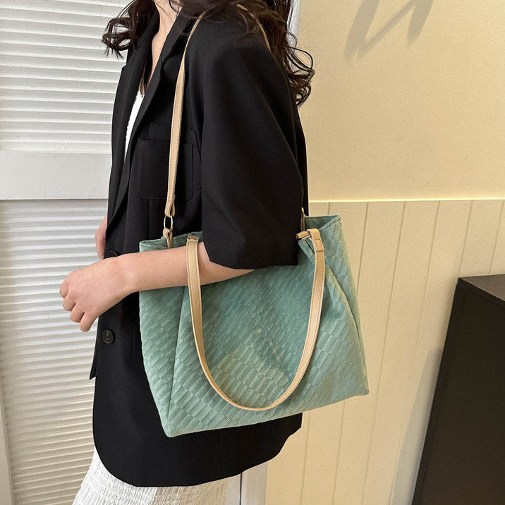 Feminé Luxé Exclusive The 'Cloud' Oversized Quilted Shoulder Bag - Soft-Touch Daily Luxe Tote Feminé Luxé