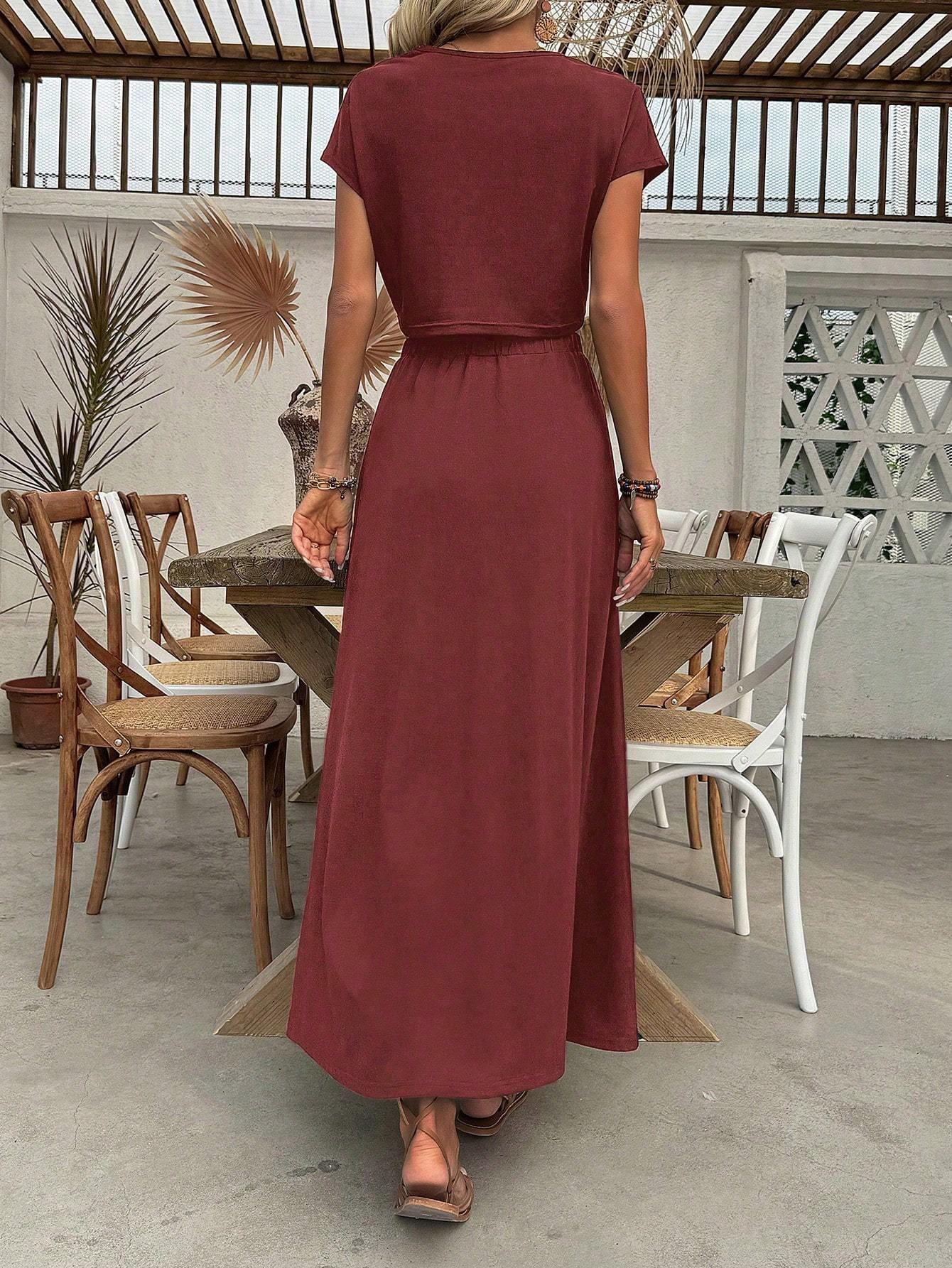 Luxe Casual Round-Neck Crop Top & High-Slit Maxi Skirt Set Feminé Luxé