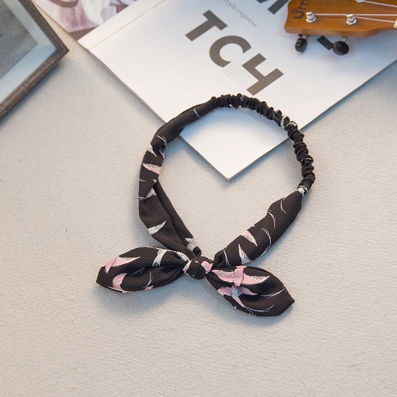 The Parisian Bow Headband: Chic Fabric Knot & Bunny Ear Tie - Designer Print Hair Accessory for Effortless French Style Feminé Luxé
