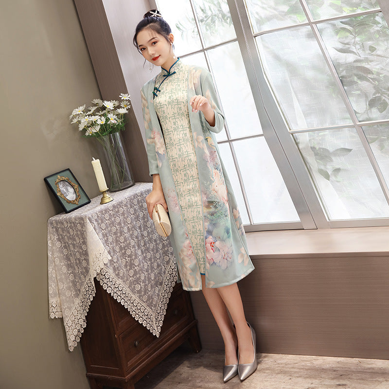 Luxurious Suede & Brocade Cheongsam Gown - Premium Oriental Reception Dress Feminé Luxé