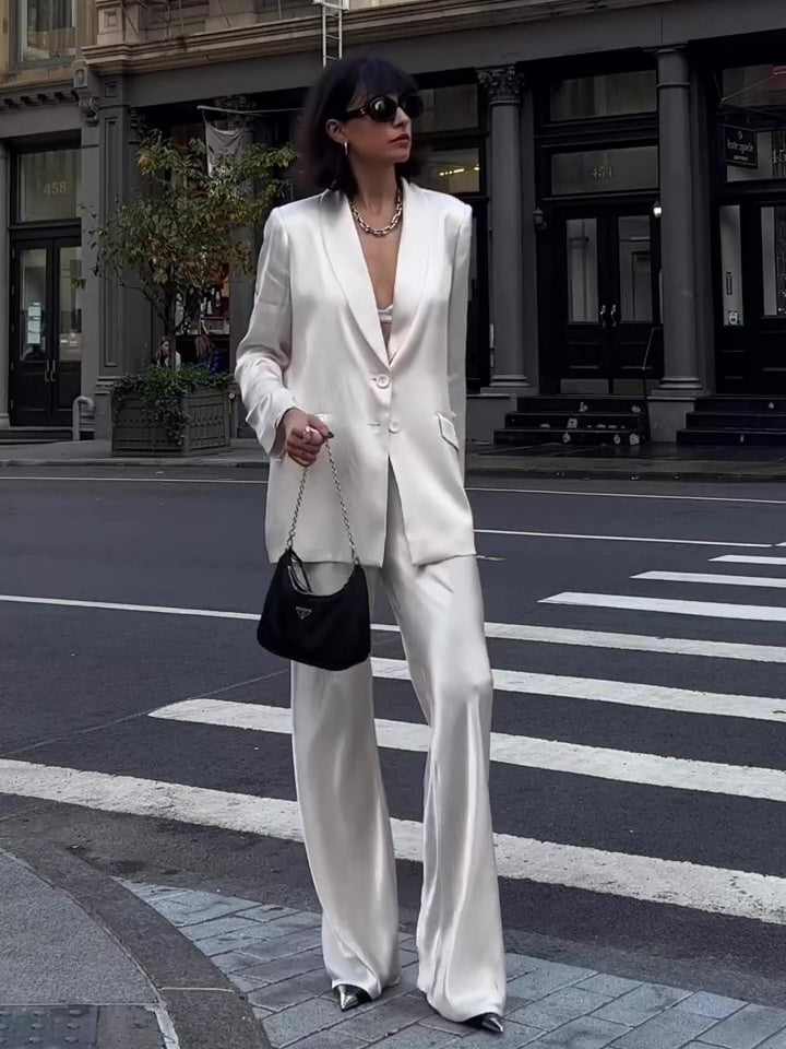 Elegant White Loose-Fit Blazer & High-Waisted Pant Set Feminé Luxé