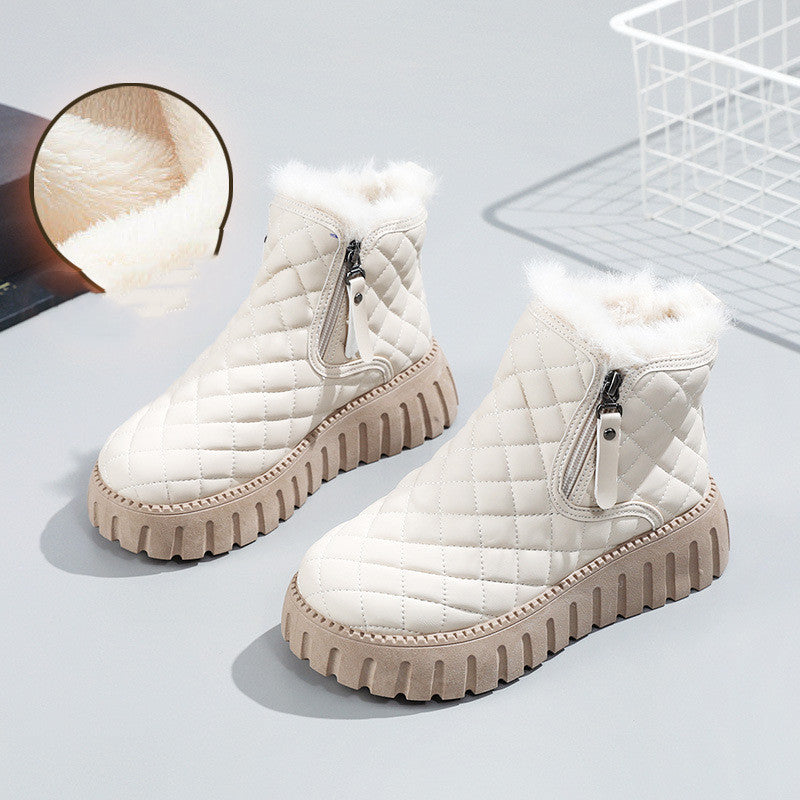 The 'Alpine Retreat' Quilted Platform Snow Boots Feminé Luxé