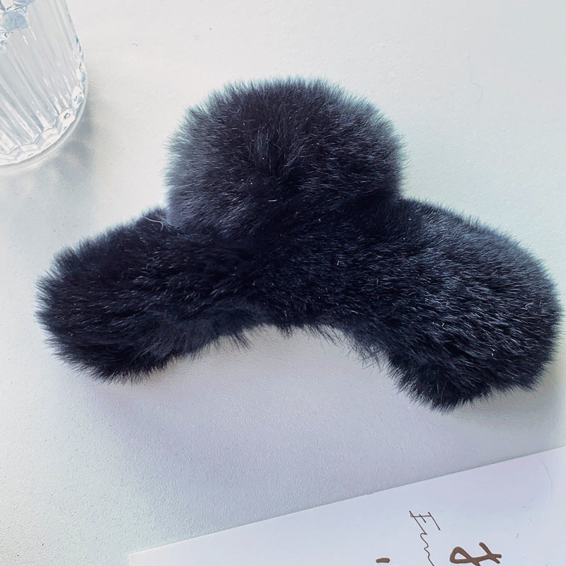 The Cloud Comfort Claw: Luxe Faux Rex Rabbit Fur Hair Grip - Oversized Plush Statement Clip for Winter Elegance Feminé Luxé