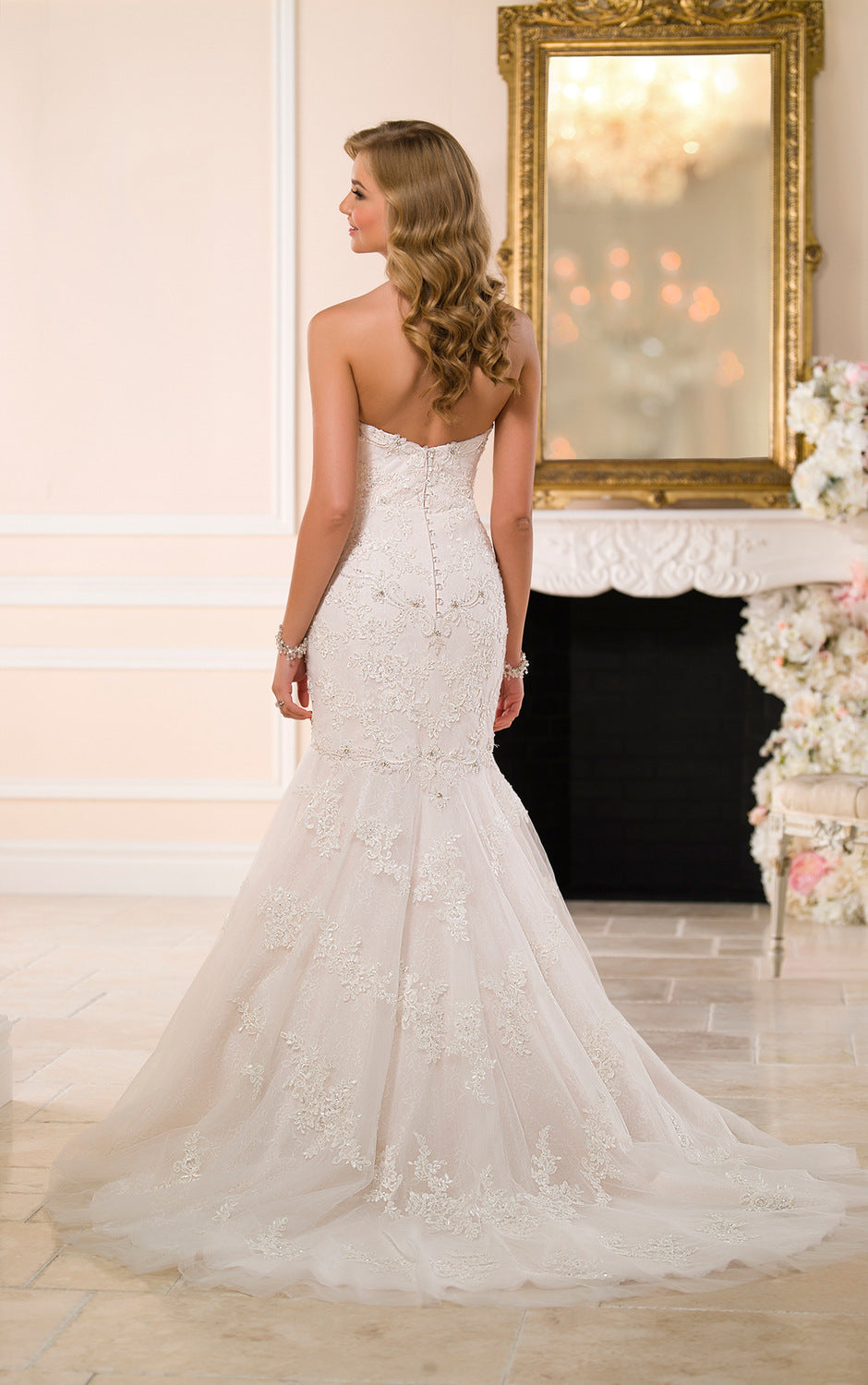 Exquisite Sweetheart Lace Tube Top Gown - Romantic Trailing Bridal Dress Feminé Luxé