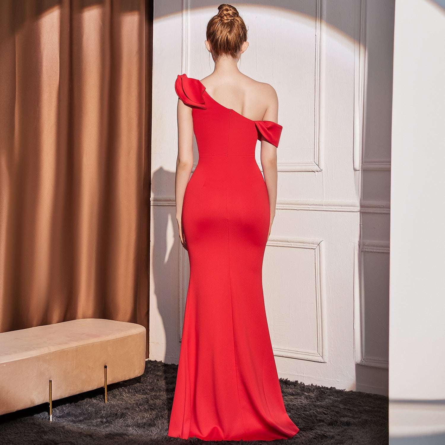 Luxury One-Shoulder Slim Fit Evening Gown – Red Carpet Formal Dress Feminé Luxé