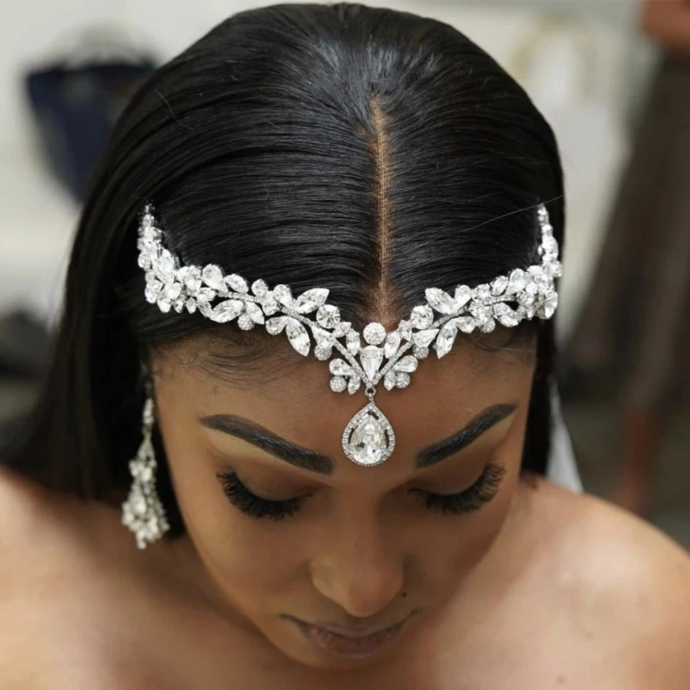 The Starlight Diadem: Couture Zirconia Forehead Chain - High-End Luxury Bridal & Evening Headpiece Feminé Luxé