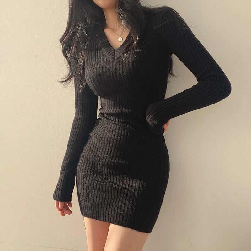 🍂 Soft Curve | V-Neck Long Sleeve Slim Fit Knit Mini Dress 💎