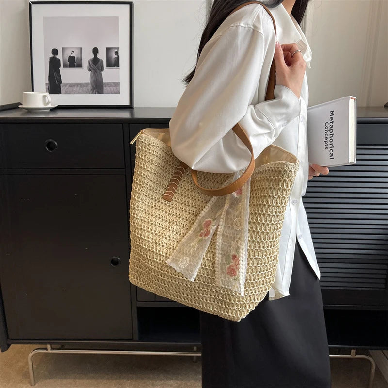 🌾 Belle Été Grande – Handcrafted Straw Maxi Tote Bag