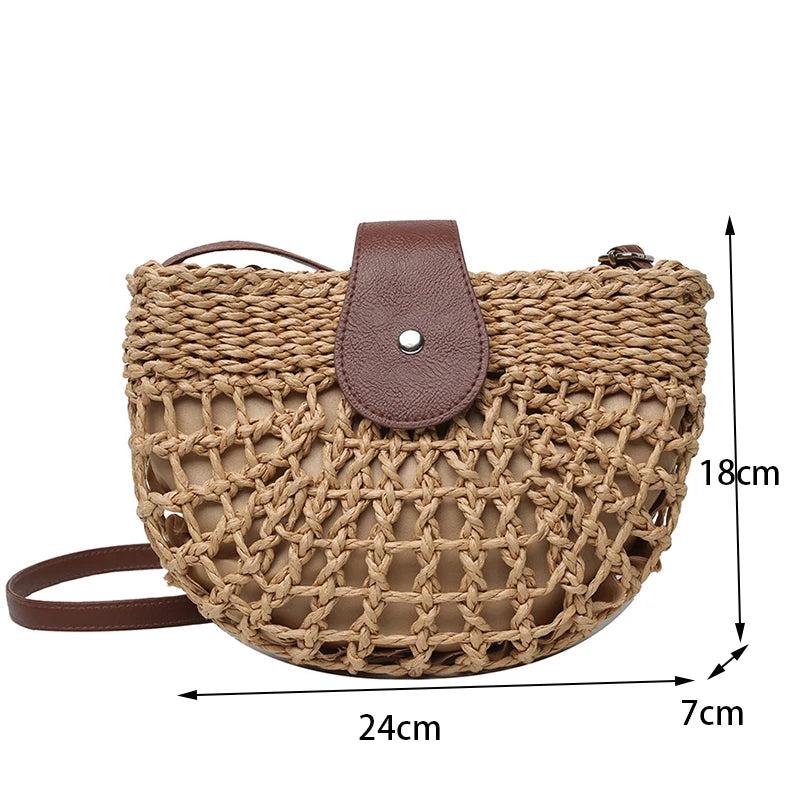 🌞 Lune d’Or – Natural Straw Half-Moon Bag