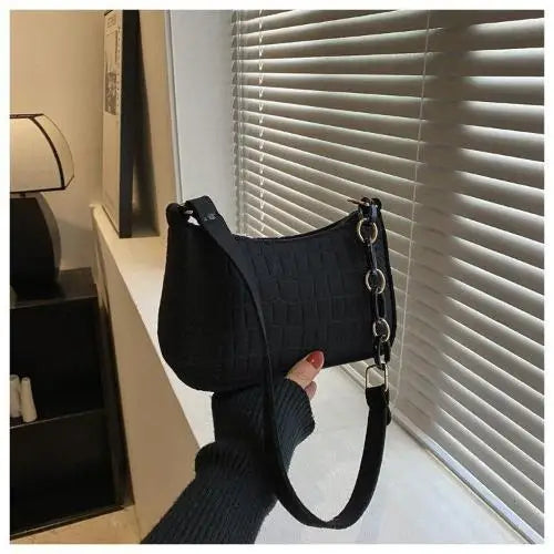 💎 Lune Douce – Soft Crescent Felt Shoulder Bag | Quiet Luxury & Effortless Chic 🌙
