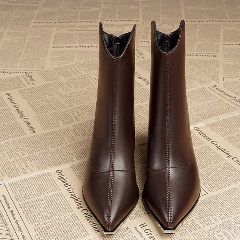 Élégance Pointed Ankle Boots 🤎👢