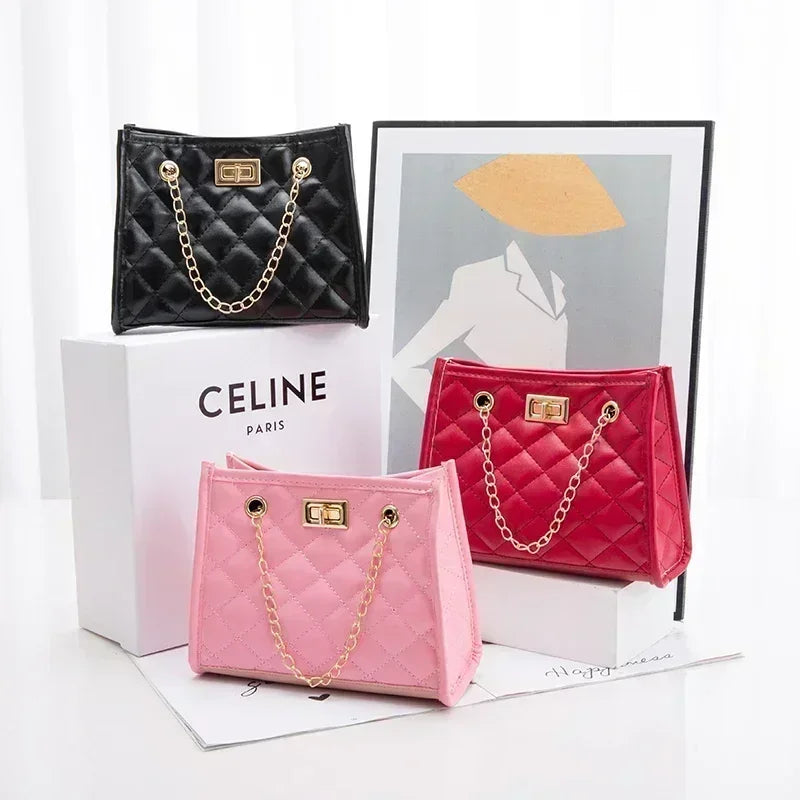 💎 Étoile d’Argent – Diamond Quilted Chain Shoulder Bag 👑