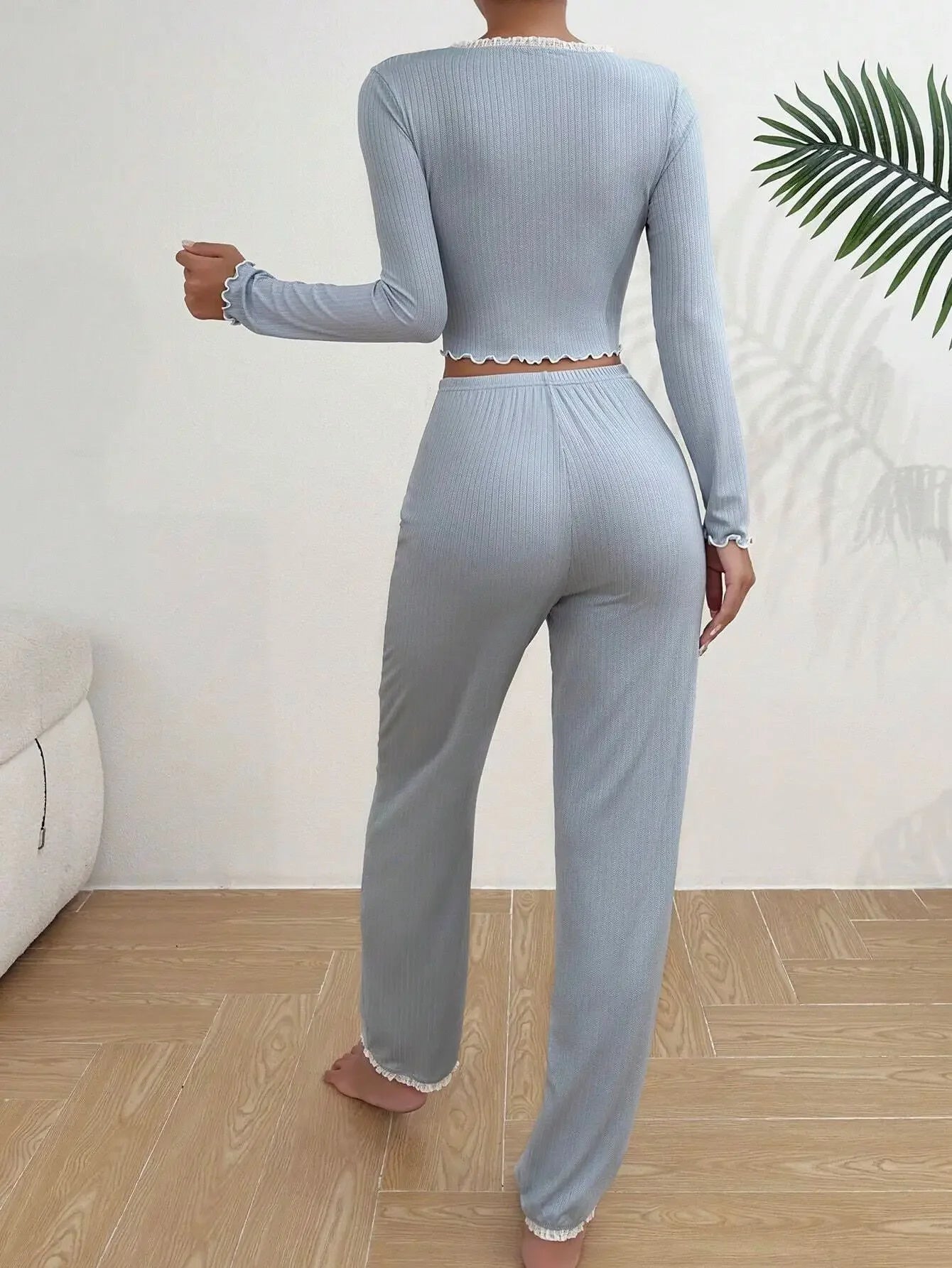 🌙 Feminé Luxé – Douce Nuit Dentelle Pajama Set